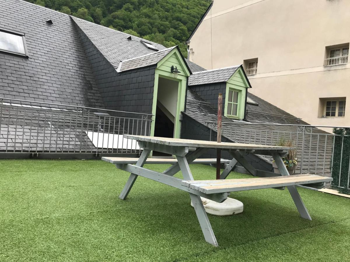 Place De La Mairie T2 Type Loft 70M2 Terrasse 35M2 Cauterets Dış mekan fotoğraf